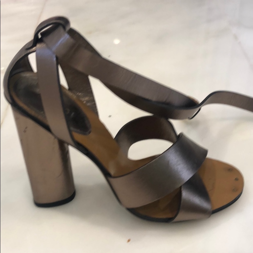 Gucci Heels - Picture 6 of 6